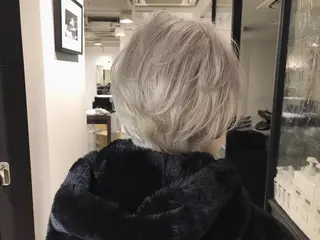 ショート カラー ボブ　ショート 特化 迫田紘史のヘアスタイル