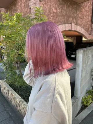 セミロング カラー 岡村 莉穂のヘアスタイル
