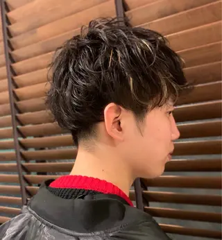 ミディアム カラー メンズ 榊原 貫太のヘアスタイル