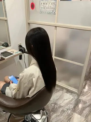 セミロング パーマ ブリーチ&ストレート 長谷川勇人のヘアスタイル