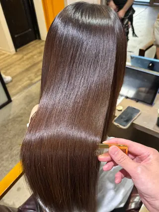 ロング 🌟美髪縮毛矯正🌟 吉田冴一のヘアスタイル