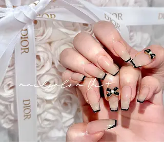 ネイル ✨Nailsalon Vi+✨のネイルデザイン