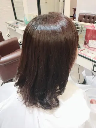 セミロング カラー 粟田 めぐみのヘアスタイル