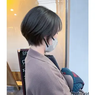 ショート カラー レイヤーカット🌈 透明感カラー🌷ユリのヘアスタイル