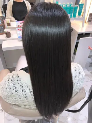 ロング パーマ 安井　昴 💫ブリーチ縮毛矯正のヘアスタイル