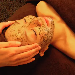 y.laBelle 艶肌・小顔・肌質改善のエステ・リラクイメージ