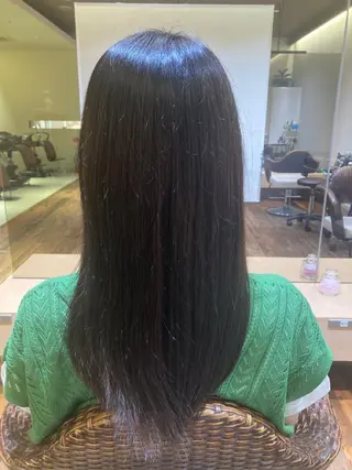 ロング カラー 松浦 麻衣のヘアスタイル