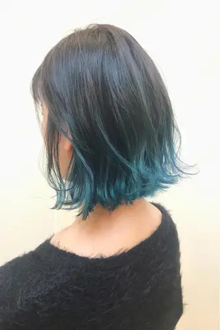 ショート カラー 湯浅 了一のヘアスタイル