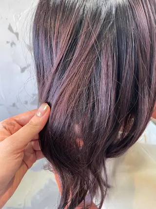 ロング カラー 🤍MIDUKI🤍 韓国風レイヤーカットのヘアスタイル