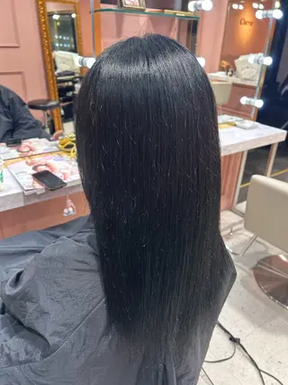 セミロング カラー Chérie Honokaのヘアスタイル