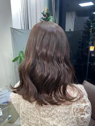 セミロング カラー 🩰 艶髪美髪 shiori🫧のヘアスタイル