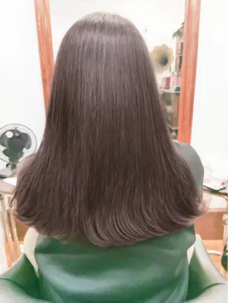 ロング 上間 洋子のヘアスタイル