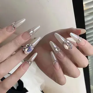 ネイル VIVIAN リサのネイルデザイン