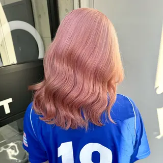 セミロング カラー 齋藤 梨乃のヘアスタイル