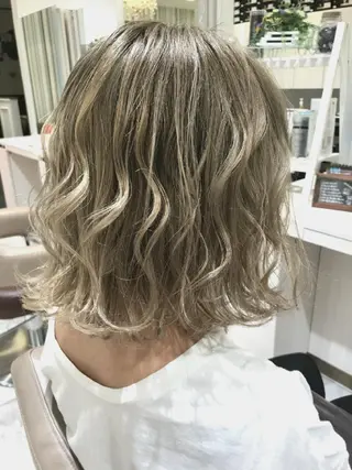 ショート カラー ＡＳＨ大宮/ブリーチ 髪質改善/カラーのヘアスタイル