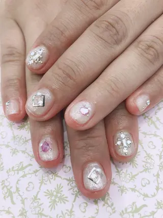 ネイル Piacere 絵美のネイルデザイン