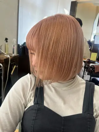 ミディアム カラー 佐藤 瑚碧のヘアスタイル