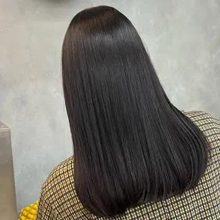 セミロング BELO OSAKA マオのヘアスタイル