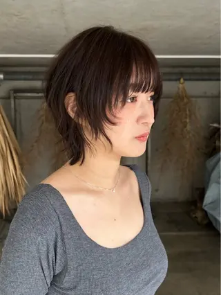 ショート yusa🌿‬レイヤ ー/赤みなしカラーのヘアスタイル