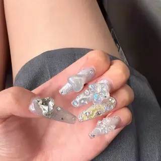 ネイル MODA MANAMIᵕ̈のネイルデザイン