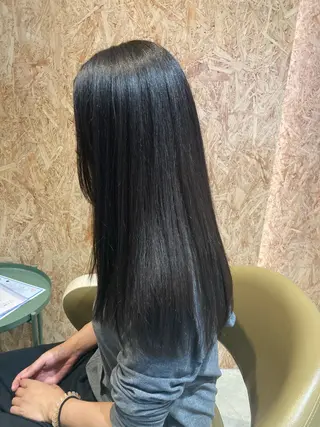 ロング カラー 折本 沙織のヘアスタイル