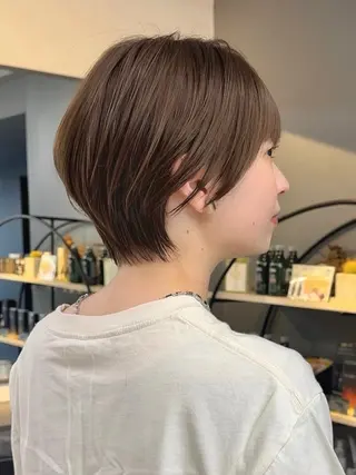 ショート カラー 林 美佑のヘアスタイル