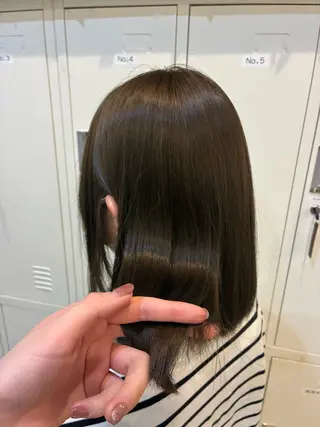 ミディアム 脇阪 日菜/草津／カラーのヘアスタイル