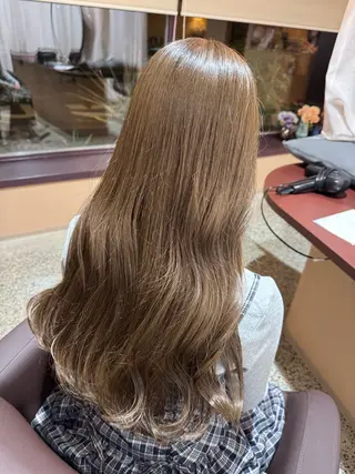 ロング 【YOKE】　西田 乃那のヘアスタイル