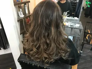 ミディアム カラー WEST OLAND 安藤のヘアスタイル