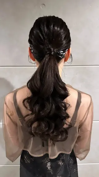 ロング ヘアアレンジ 吉野 華乃のヘアスタイル