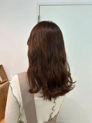 セミロング 室谷 ゆりあのヘアスタイル