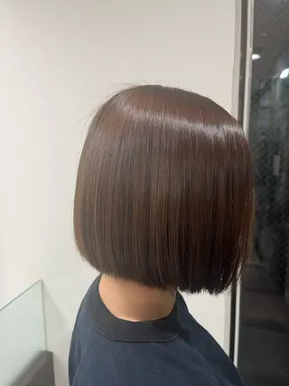 ショート カラー ☘️上村 ☘️髪質 改善/透明感カラーのヘアスタイル