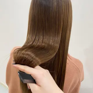 ロング マンツーマン女性 美容師 奏のヘアスタイル