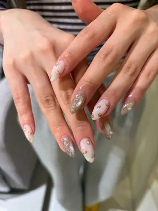 ネイル DEE hisaya erika.Kのネイルデザイン