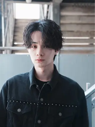 メンズ 原宿パーマ・カラー 小原隼人のヘアスタイル