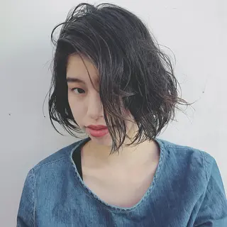 ショート カラー パーマ pole/apartment所属・💓パーマ，💗 レイヤーカットのヘアスタイル