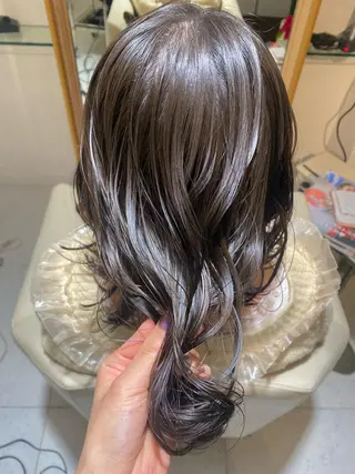 ミディアム カラー 安永 涼のヘアスタイル