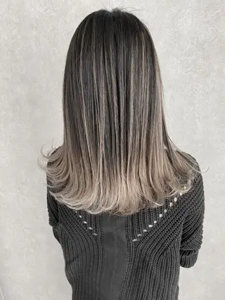 ミディアム カラー パーマ ヘアアレンジ ハイトーン カラーのヘアスタイル