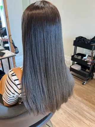 カラー 早川 真幸のヘアスタイル