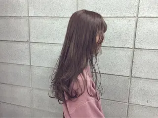 ロング カラー ITO YUKIのヘアスタイル