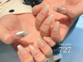 ネイル 727 nailのネイルデザイン