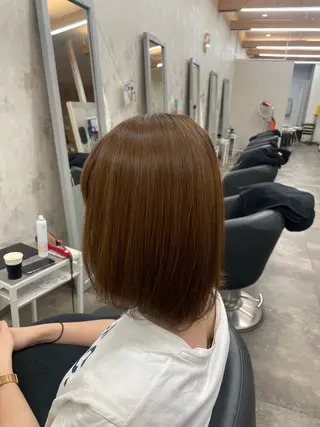 ミディアム カラー 藤田 麗安のヘアスタイル