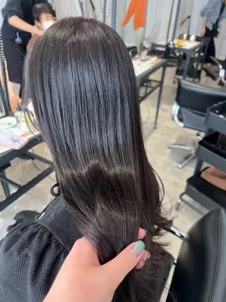 ロング カラー オタク特化美容師💟 チバコナツのヘアスタイル