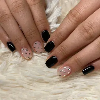 ネイル NORA nail UMEDA MAIのネイルデザイン