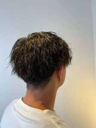 ミディアム パーマ メンズ 李 泰宇のヘアスタイル