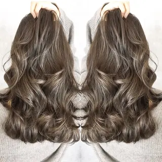 ロング カラー レイヤーカット BLend 渋谷のヘアスタイル