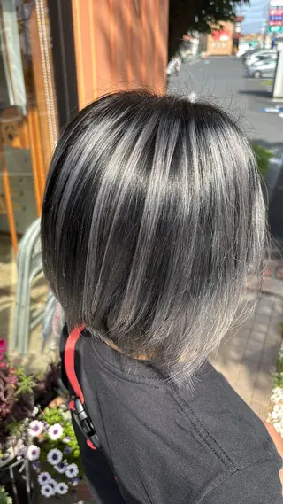 カラー 山下 まりなのヘアスタイル