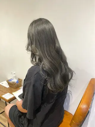 ロング カラー otoha✳︎ くすみ艶カラーのヘアスタイル