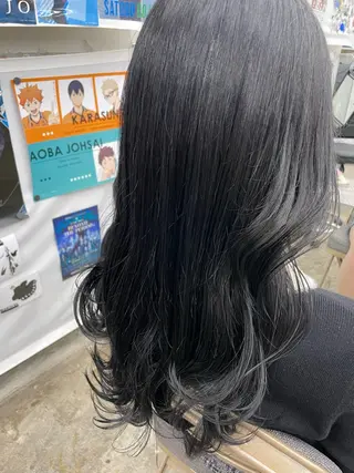 セミロング カラー インナーカラー 推し ブリーチ  髪質改善のヘアスタイル