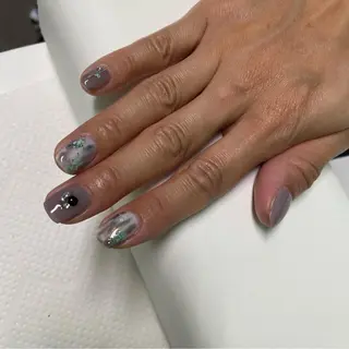 ネイル 長谷川 奈緒美のネイルデザイン